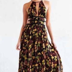 Gorgeous Ecote maxi dress with side cutouts. Open back.